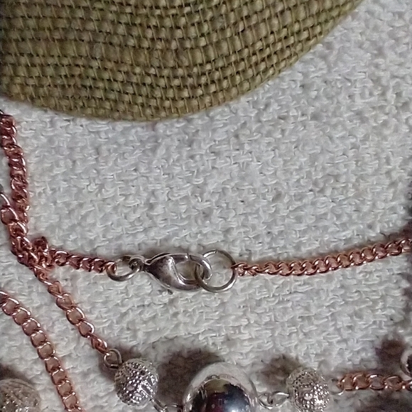 Coppertone silvertone bead chain necklace - Picture 4 of 5